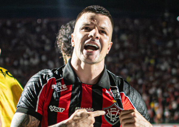 Vitória: Kayzer é responsável por mais da metade dos gols ao clube desde sua chegada 2 Renato Kayzer, atacante do Vitória - Foto; Victor Ferreira/EC Vitória