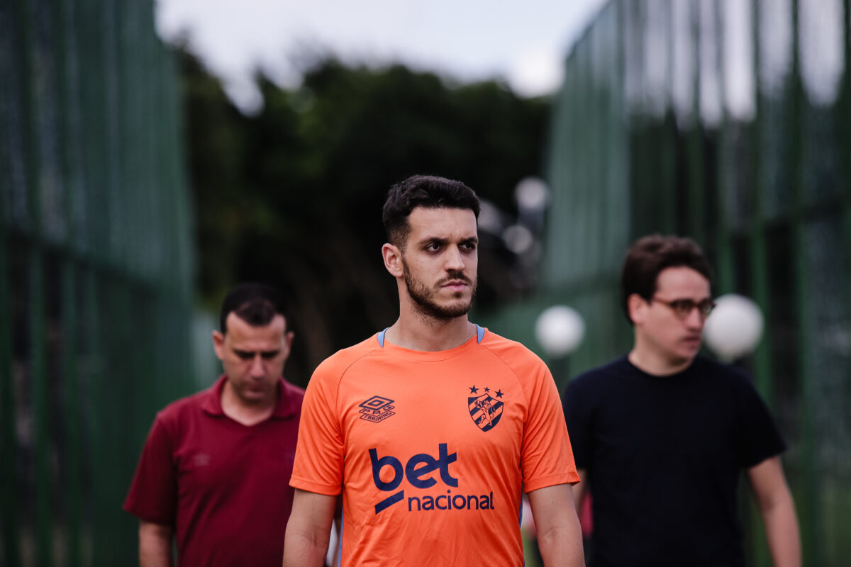 Apresentado no Sport, Lucas Kal se diz apto a atuar e ressalta versatilidade em campo 2 Lucas Kal, Sport