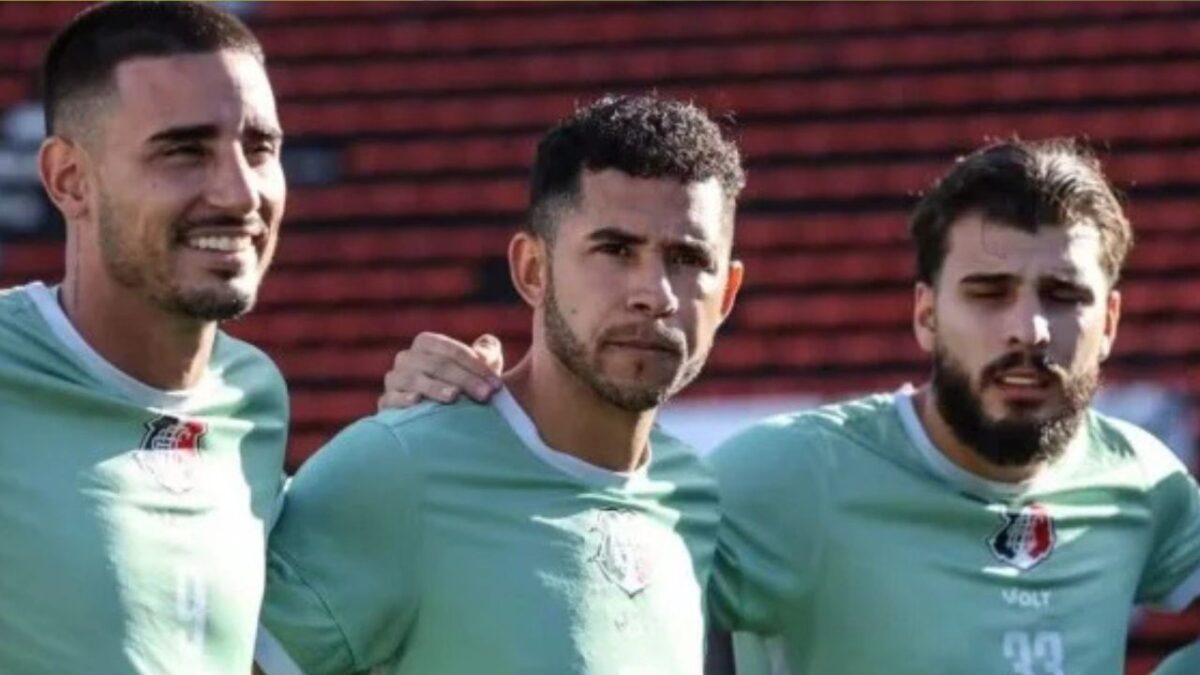 Santa Cruz terá o retorno do atacante Renato diante do Sergipe e pode ter novidade no setor