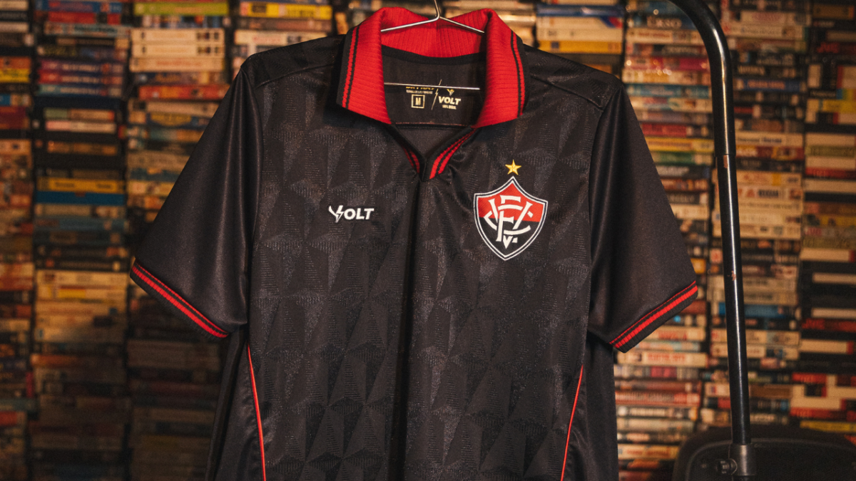 Nova camisa do Vitória, manto número 3
