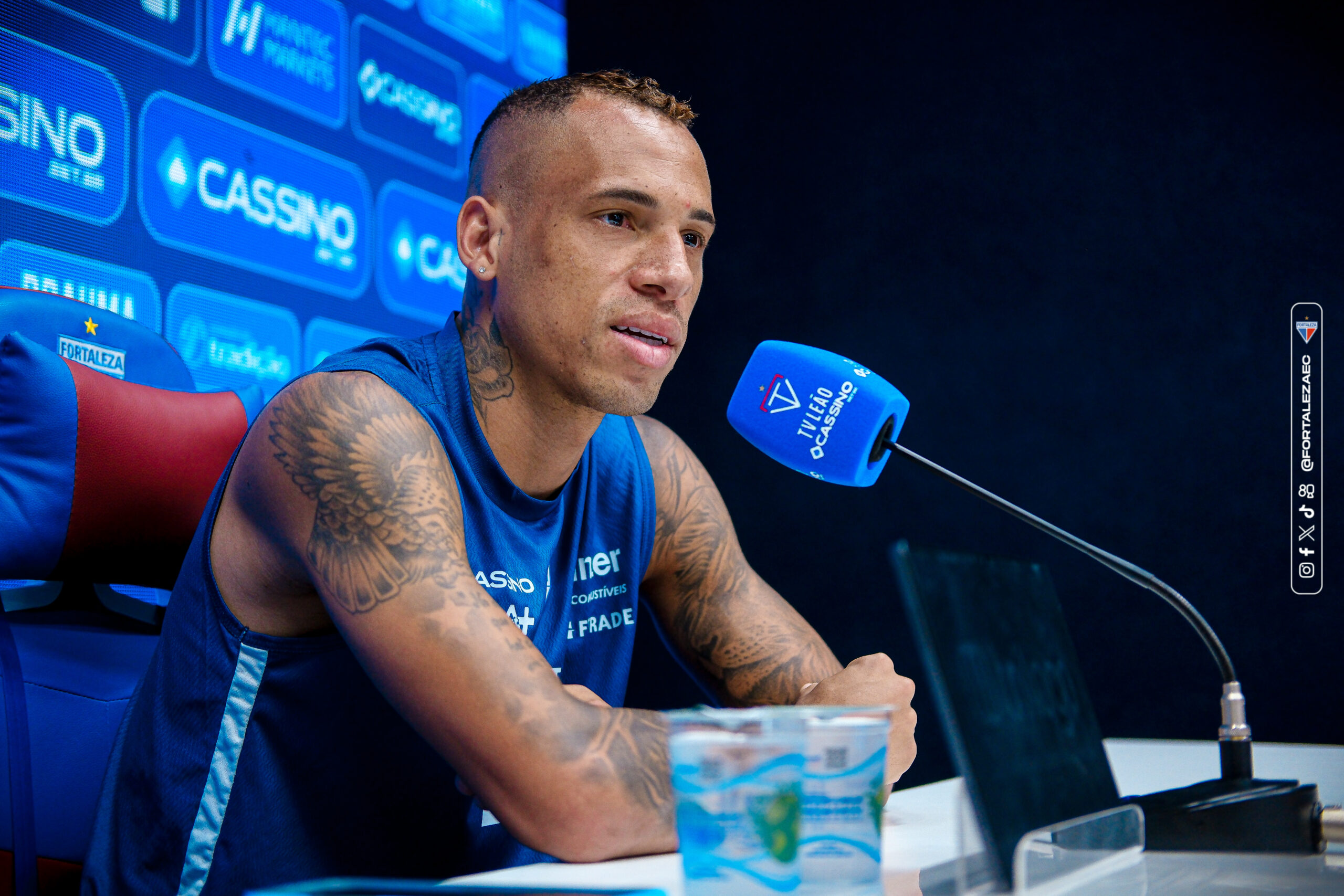 Breno Lopes, do Fortaleza, torce por retorno de Moisés: “Sou muito fã dele”