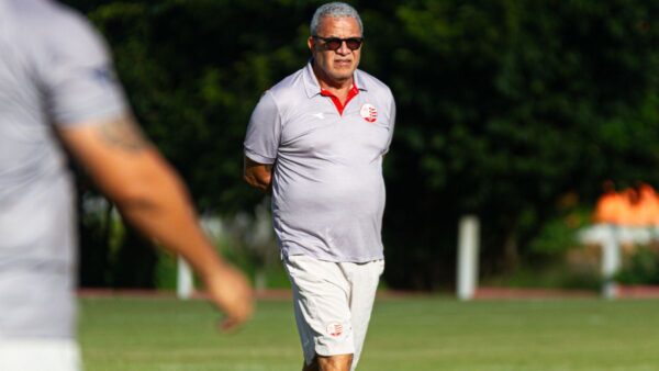 Náutico: Hélio dos Anjos enaltece comportamento do time contra o São Bernardo 1 Hélio dos Anjos, técnico do Náutico na temporada 2025