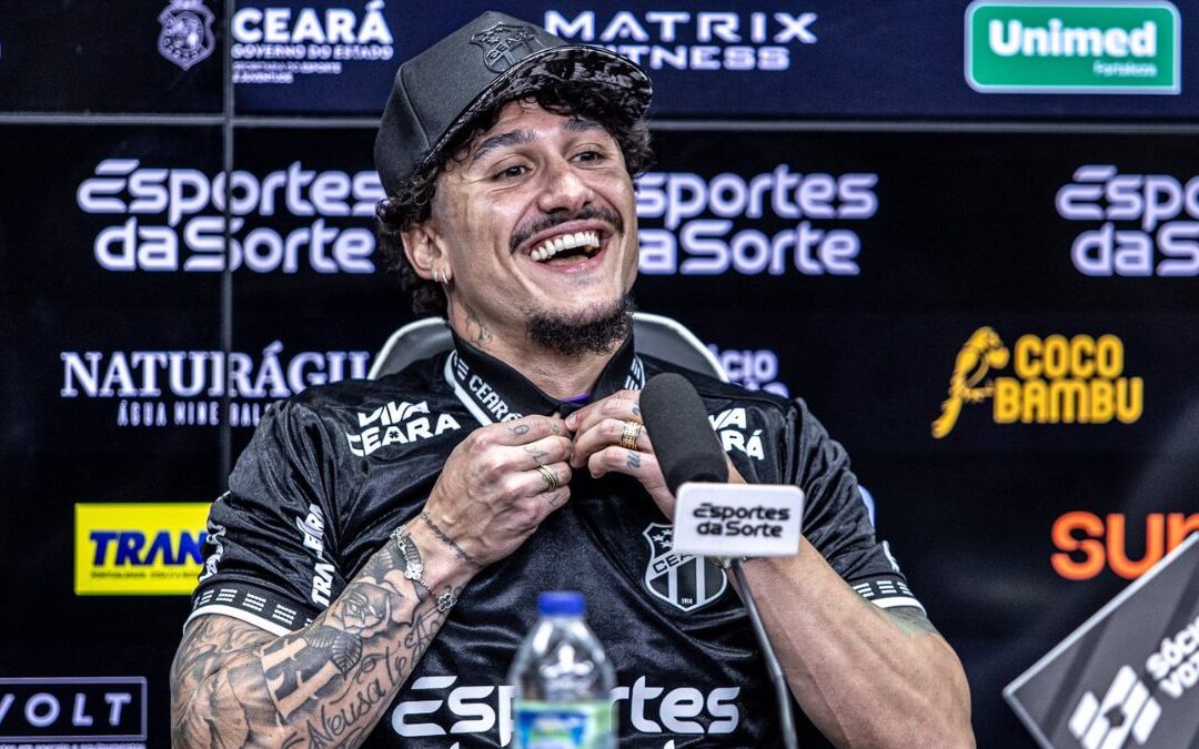Apresentado no Ceará, Vina fala sobre a camisa 29, quando deve estrear e rivalidade com o Fortaleza