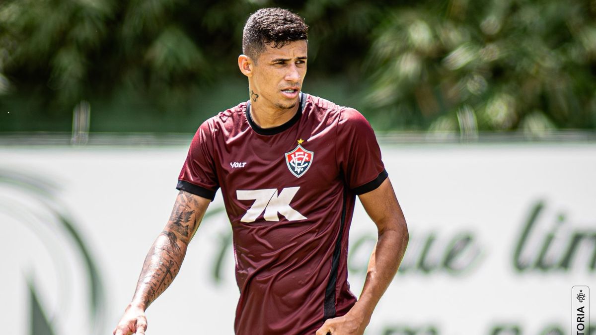 Camutanga aparece no BID e já pode reestrear pelo Vitória contra o Atlético-MG