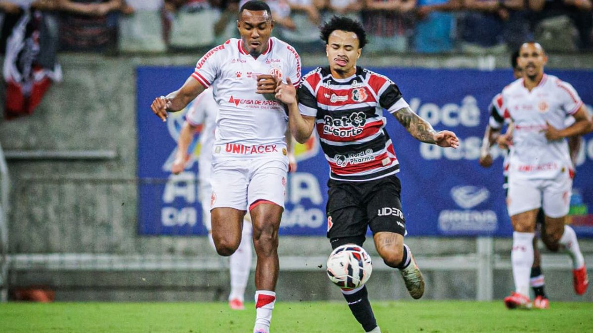 Santa Cruz x América-RN na Arena de Pernambuco pelo jogo de ida das quartas de final da Série D