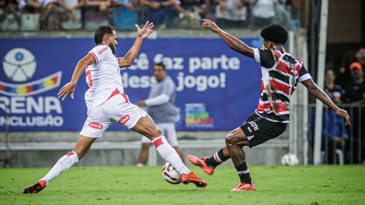 Santa Cruz x América-RN na Arena de Pernambuco pelo jogo de ida das quartas de final da Série D