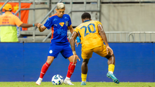 Erick Pulga sofre lesão muscular e será desfalque do Bahia contra o Sport 1 Erick Pulga em Bahia x Retrô