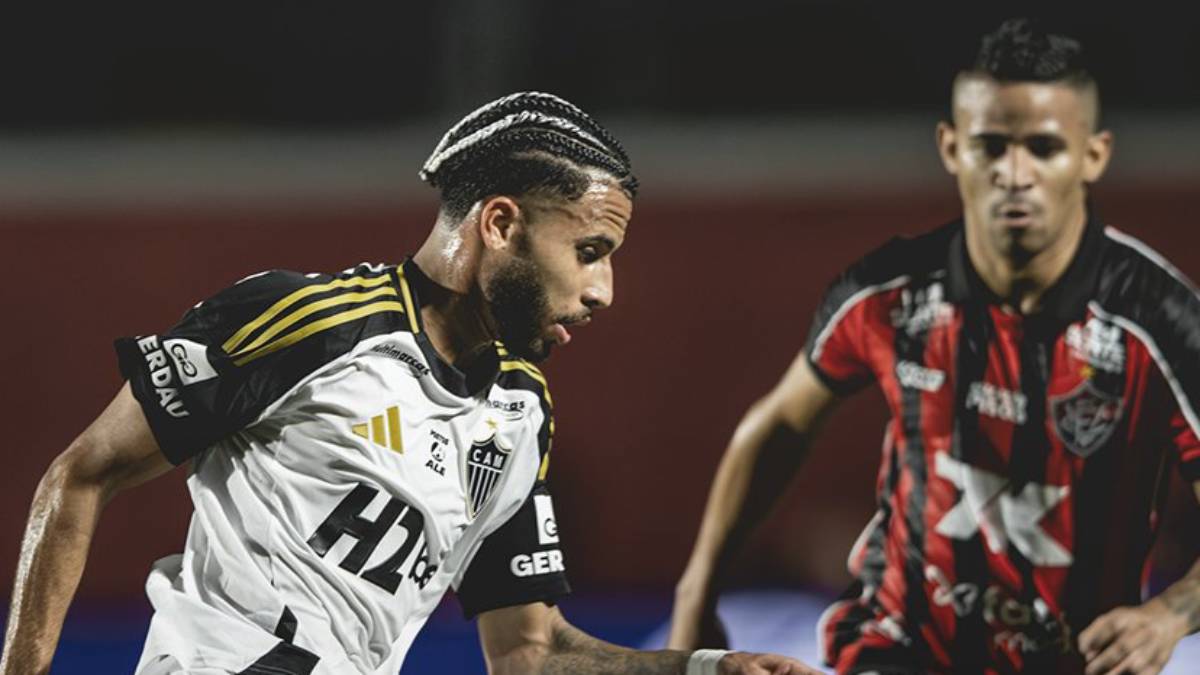 Com golaço de Erick, Vitória vence o Atlético-MG no Barradão e deixa o Z-4 do Brasileirão