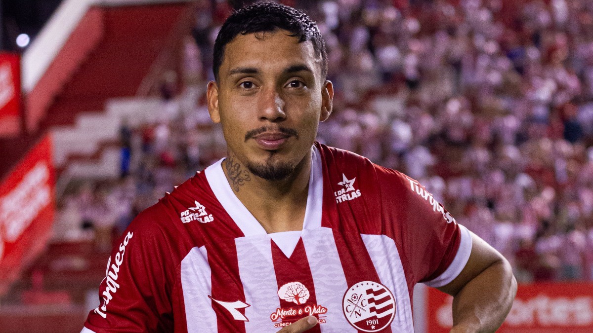 Hélio Borges, do Náutico, destaca sentimento de gol nos Aflitos lotado: “É uma honra”