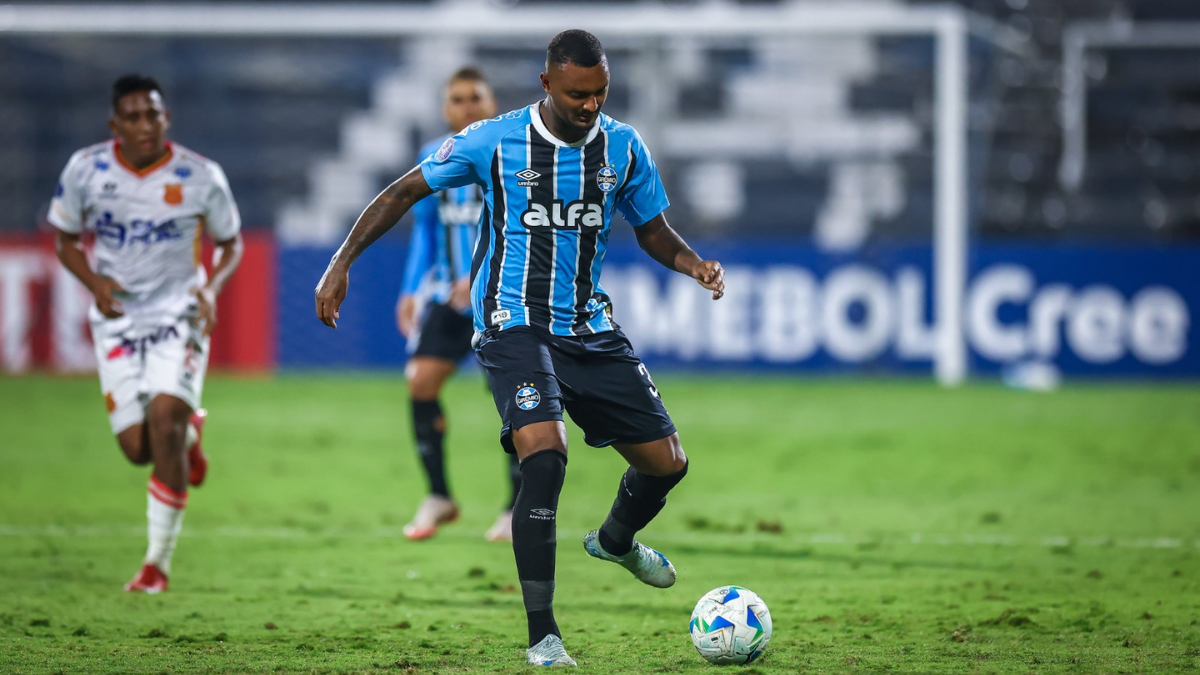 Sport acerta a contratação do lateral-esquerdo Luan Cândido, que estava no Grêmio
