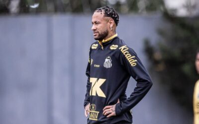 Neymar leva terceiro amarelo e será desfalque do Santos contra o Bahia