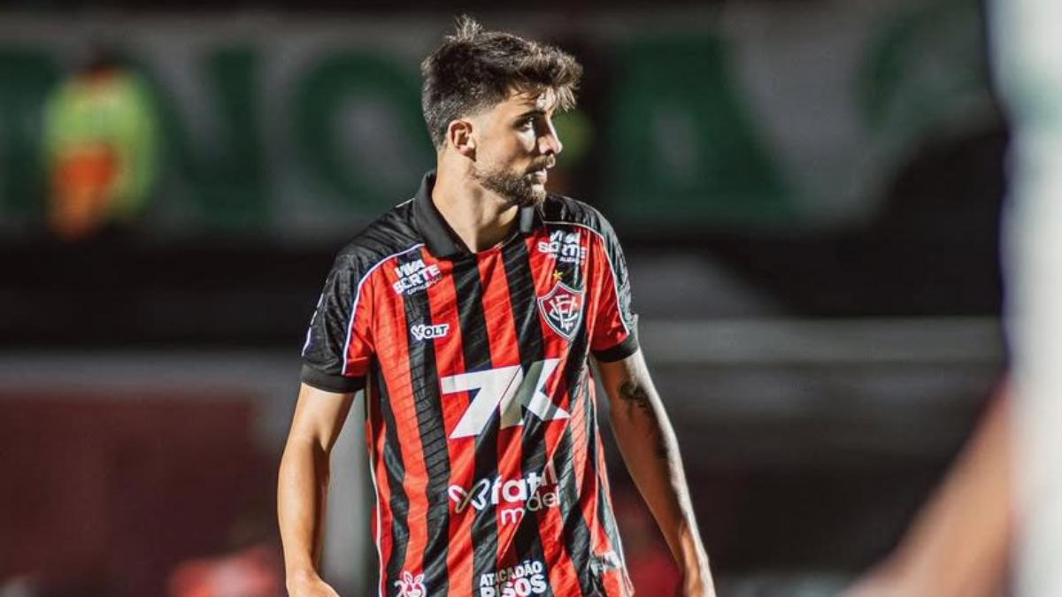 Após lesão em treino do Vitória, Rúben Ismael passará por cirurgia no joelho
