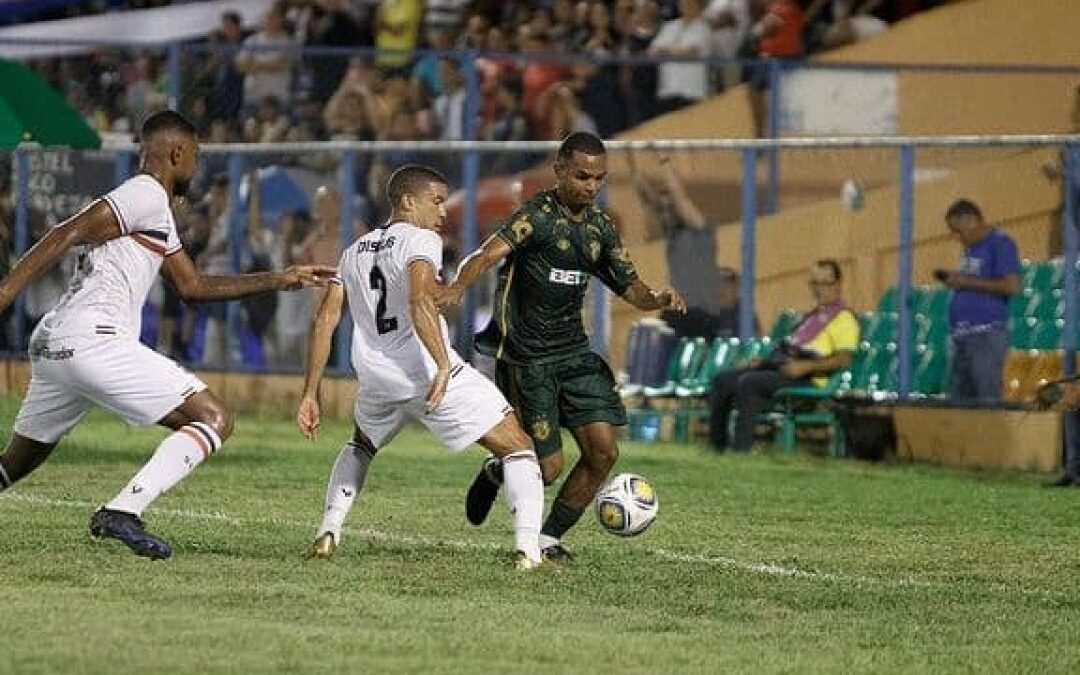 Adversários nas oitavas da Série D, Santa Cruz nunca venceu o Altos na história