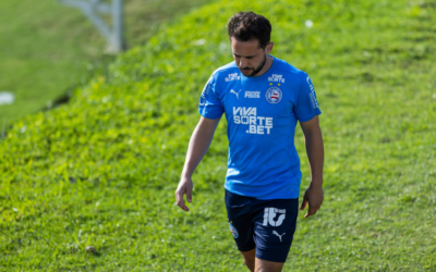 Bahia perde Everton Ribeiro, suspenso, para jogo contra o Corinthians