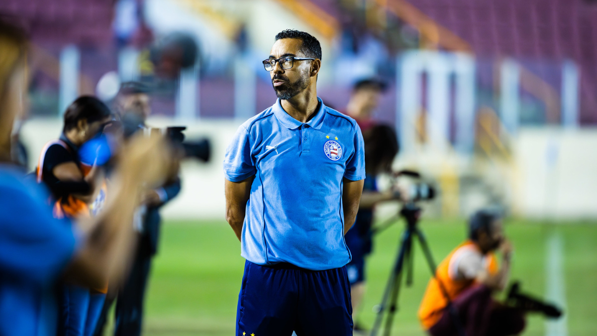 Após eliminação, Felipe Freitas exalta crescimento do Bahia no Brasileirão Feminino e mira alto: “Seguir fazendo história”