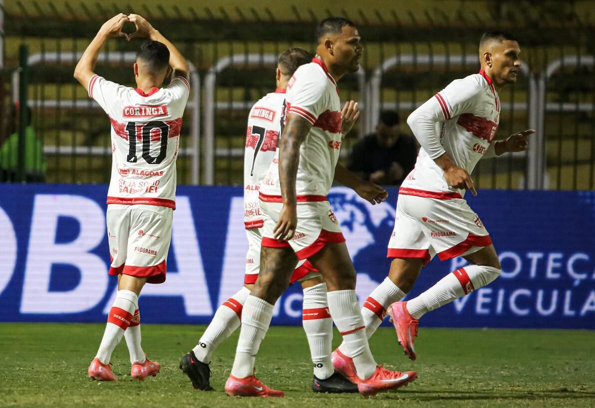 Com golaço de Danielzinho, CRB bate o Volta Redonda e encerra jejum de quatro meses sem vencer como visitante 1 Volta Redonda x CRB - Série B 2025