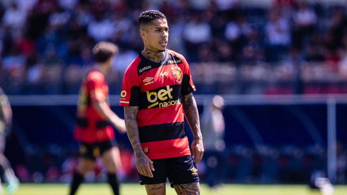 Mesmo com aumento da proposta do Mamelodi Sundowns, Sport garante permanência de Matheusinho na Ilha do Retiro