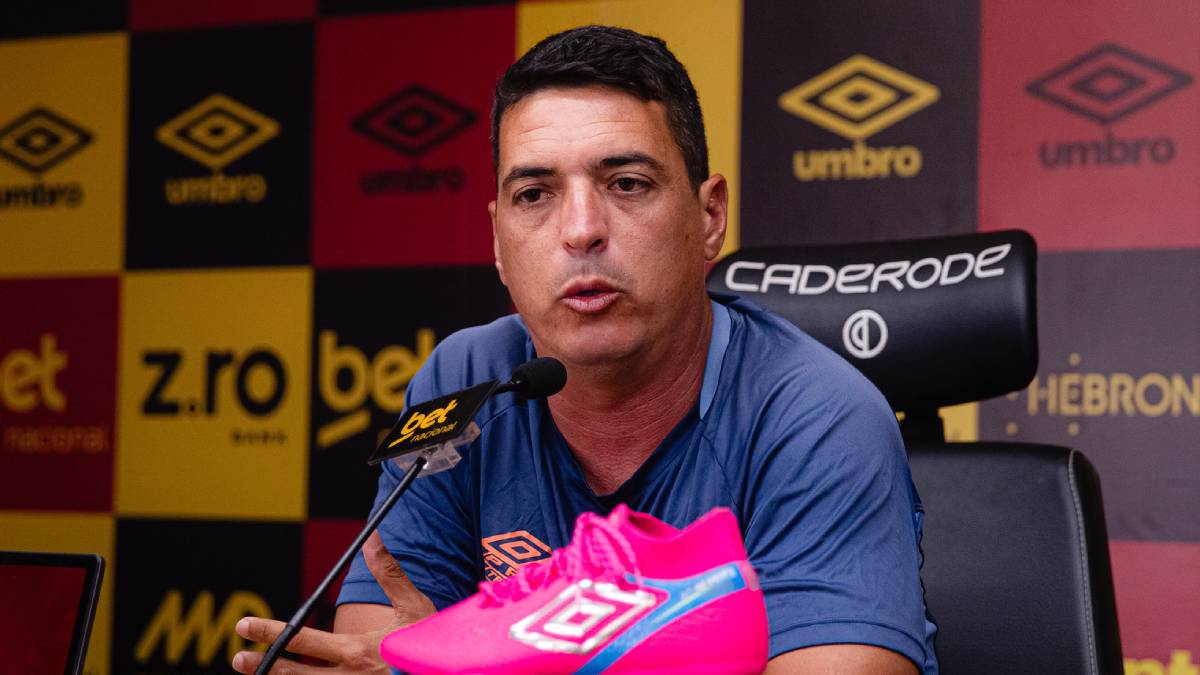 Com foco em técnica e desenvolvimento humano, Raphael Bahia explica os bastidores da base do Sport e projeta novos craques no futuro