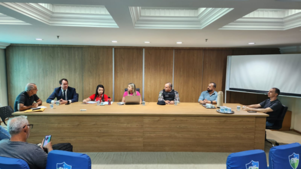 FNF realiza plano de segurança com 450 policiais para partida entre América-RN x Santa Cruz 1 Reunião na FNF paara segurança partida América-RN e Santa Cruz