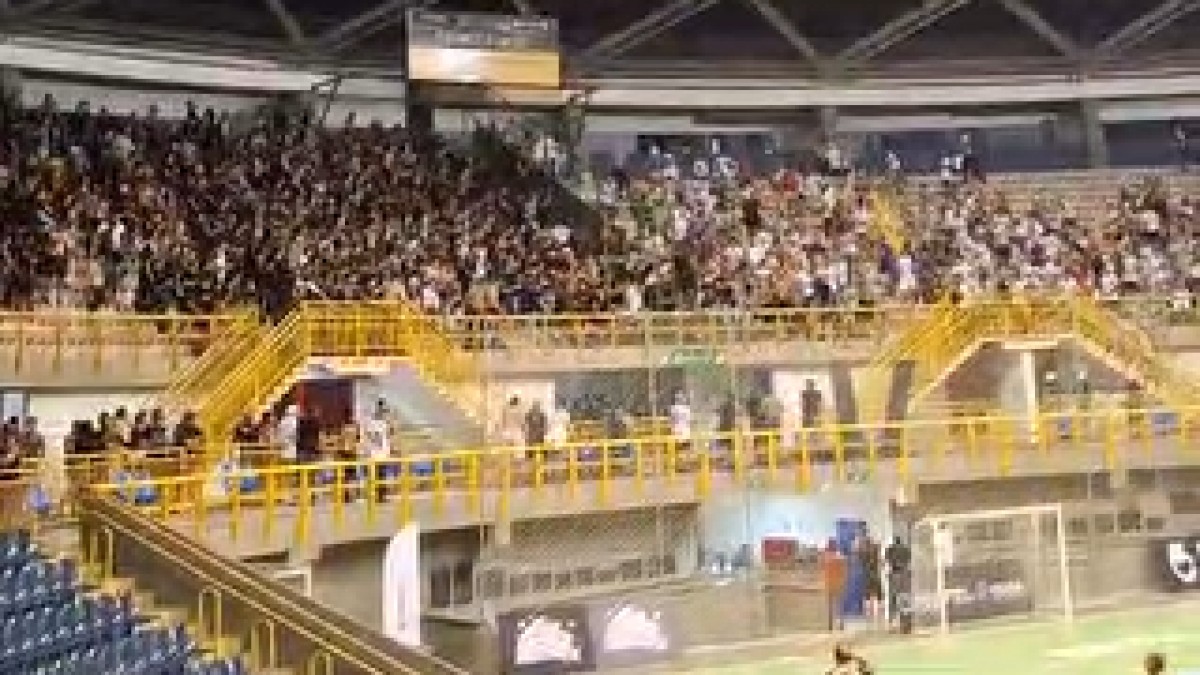 Violência entre uniformizadas marca clássico entre Ceará e Fortaleza no Cearense de Futsal