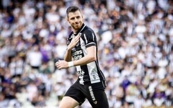 Aylon desfalca o Ceará contra o São Paulo por suspensão 1 Aylon - Ceará - Arena Castelão