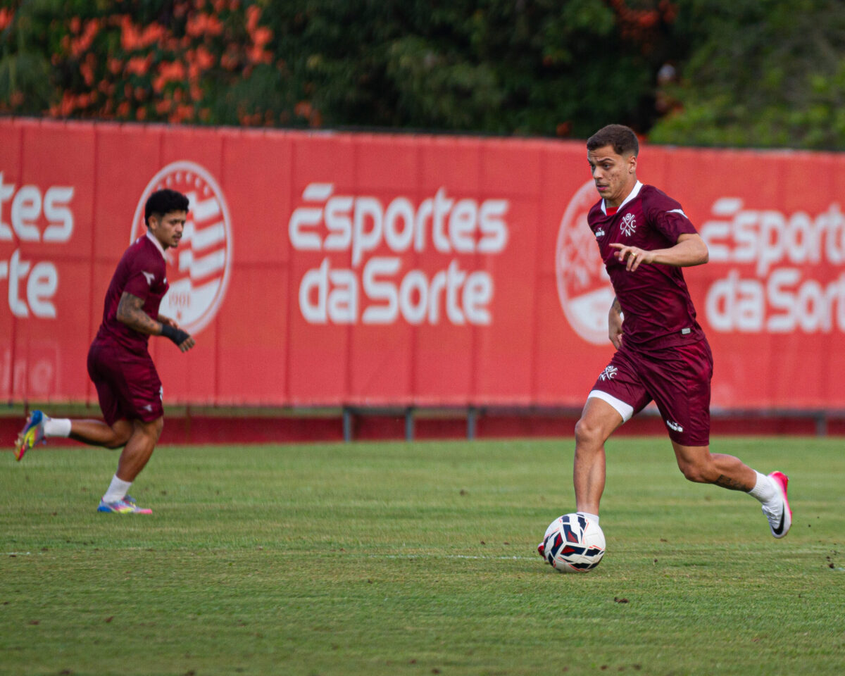 Náutico oficializa a contratação do meia Vitinho, ex-Goiás e Cruzeiro 1 Vitinho, Náutico