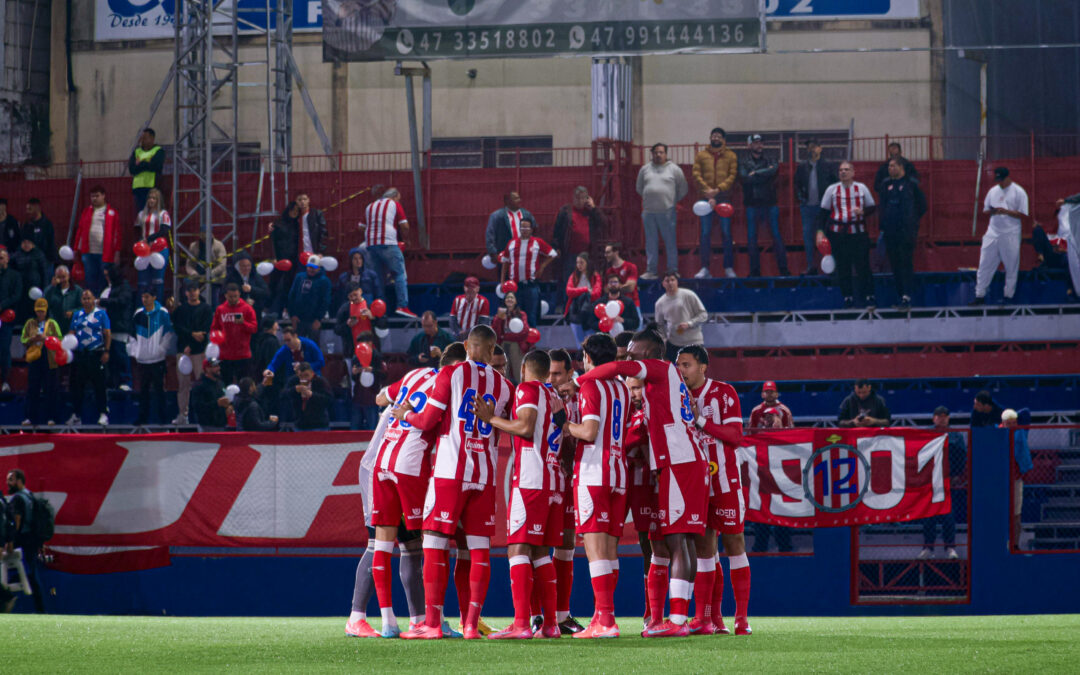 Com um a menos, Náutico vence Brusque pela segunda fase da Série C