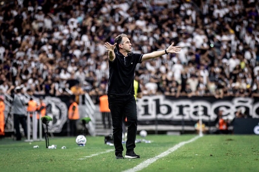 Condé elogia atuação do Ceará contra o Bahia, mas lamenta chance perdida no final do jogo