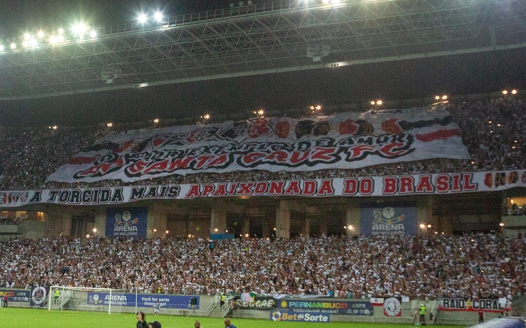 Maiores públicos da Arena de Pernambuco: Na final da Série D, Santa Cruz iguala recorde de Sport x Náutico em 2024