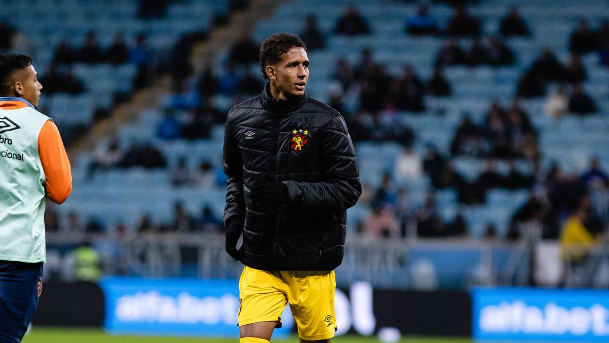 Sport negocia venda do zagueiro Riquelme ao Botafogo; veja os bastidores da negociação