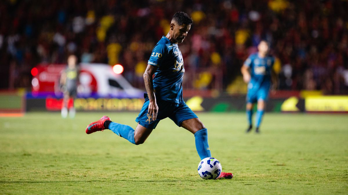Aderlan, lateral-direito do Sport na Série A 2025