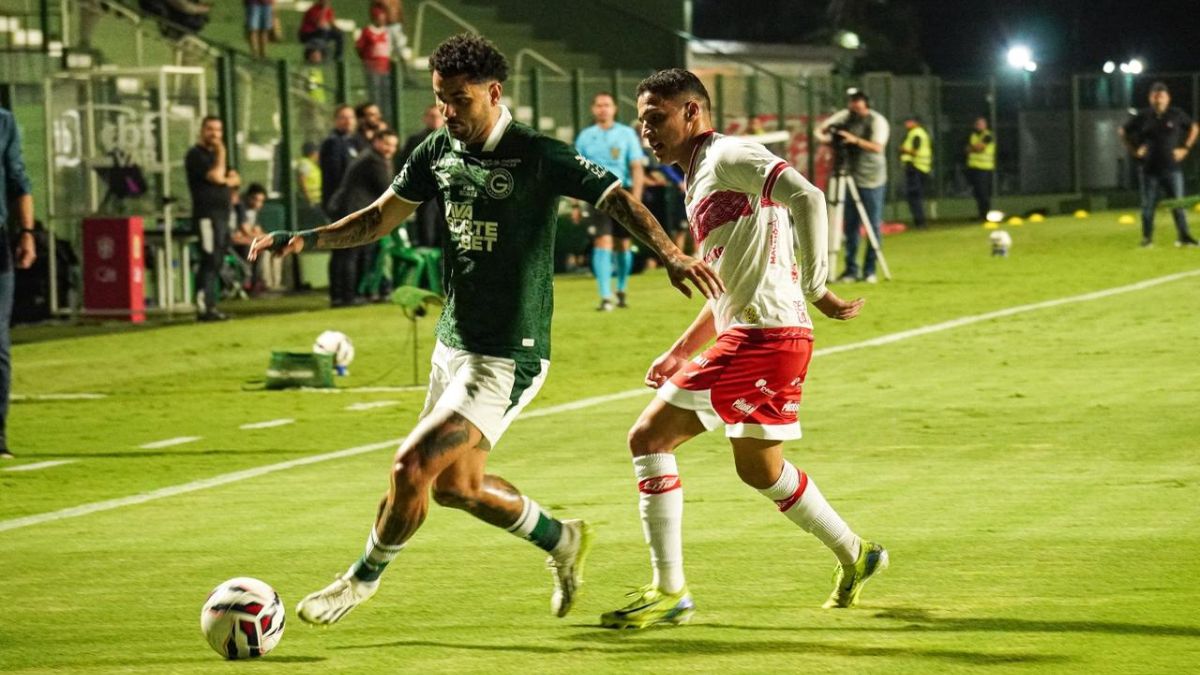 Goiás x CRB, pela Série B 2025 - Na foto, Thiaguinho