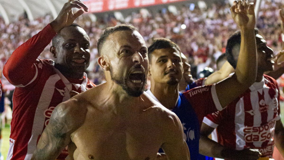 Paulo Sérgio, atacante do Náutico