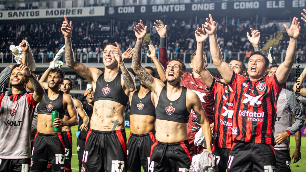 Vitória vence o Santos na Vila Belmiro pela Série A do Brasileirão
