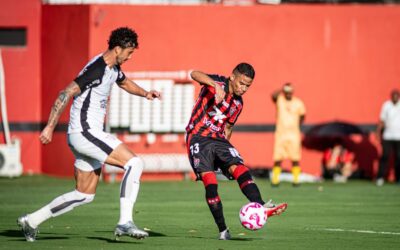 Vitória recebe Corinthians pela Série A em busca de encerrar tabu de nove anos; confira a provável escalação