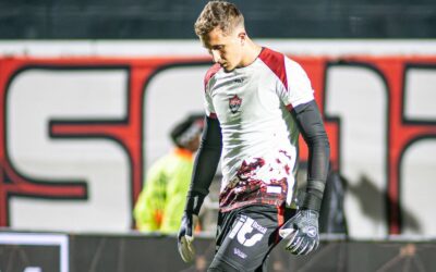 Sérgio Papellin descarta permanência de Thiago Couto no Vitória: “Não existe mais negociação”