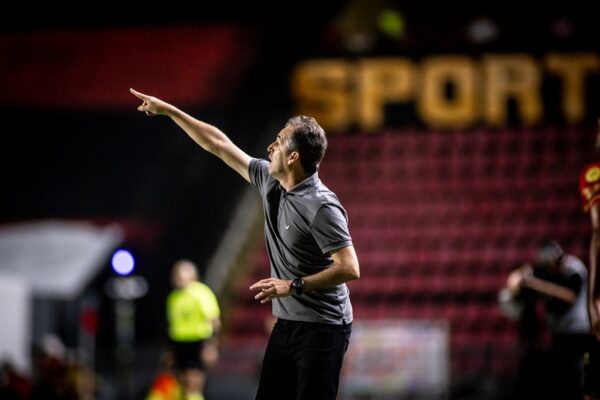 Léo Condé - Treinador - Ceará - Sport