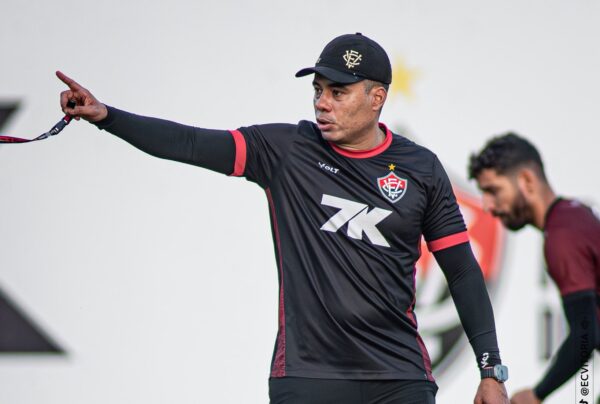 Jair Ventura - Vitória - Treino