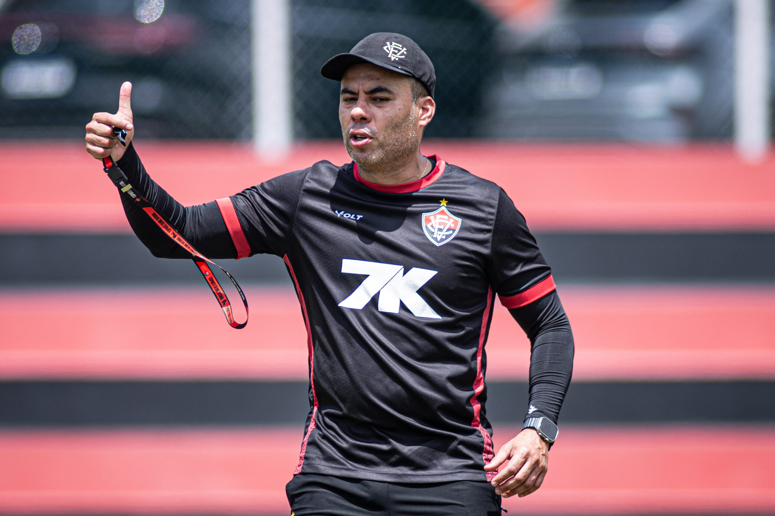 Vitória faz último treino antes do Ba-Vi; confira a provável escalação