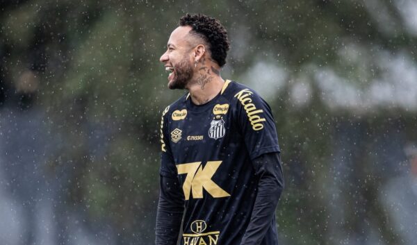 Apesar da vontade de atuar contra o Fortaleza, retorno de Neymar é adiado pelo Santos 1 Neymar - Santos - Fortaleza