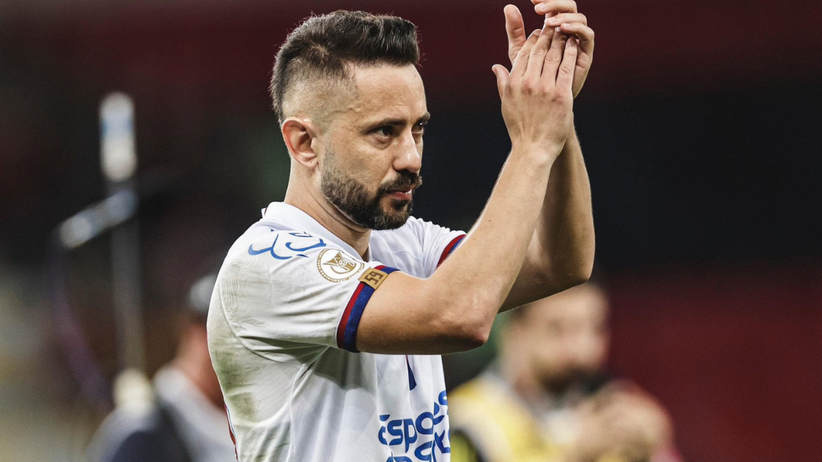 Clubes e jogadores se solidarizam com Everton Ribeiro, do Bahia, após diagnóstico de câncer