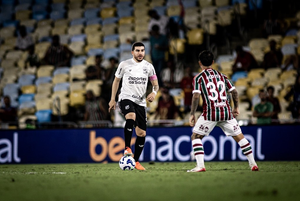 Ceará: Richardson confirma que árbitro assumiu erro em lance que resultou no gol na derrota para o Fluminense