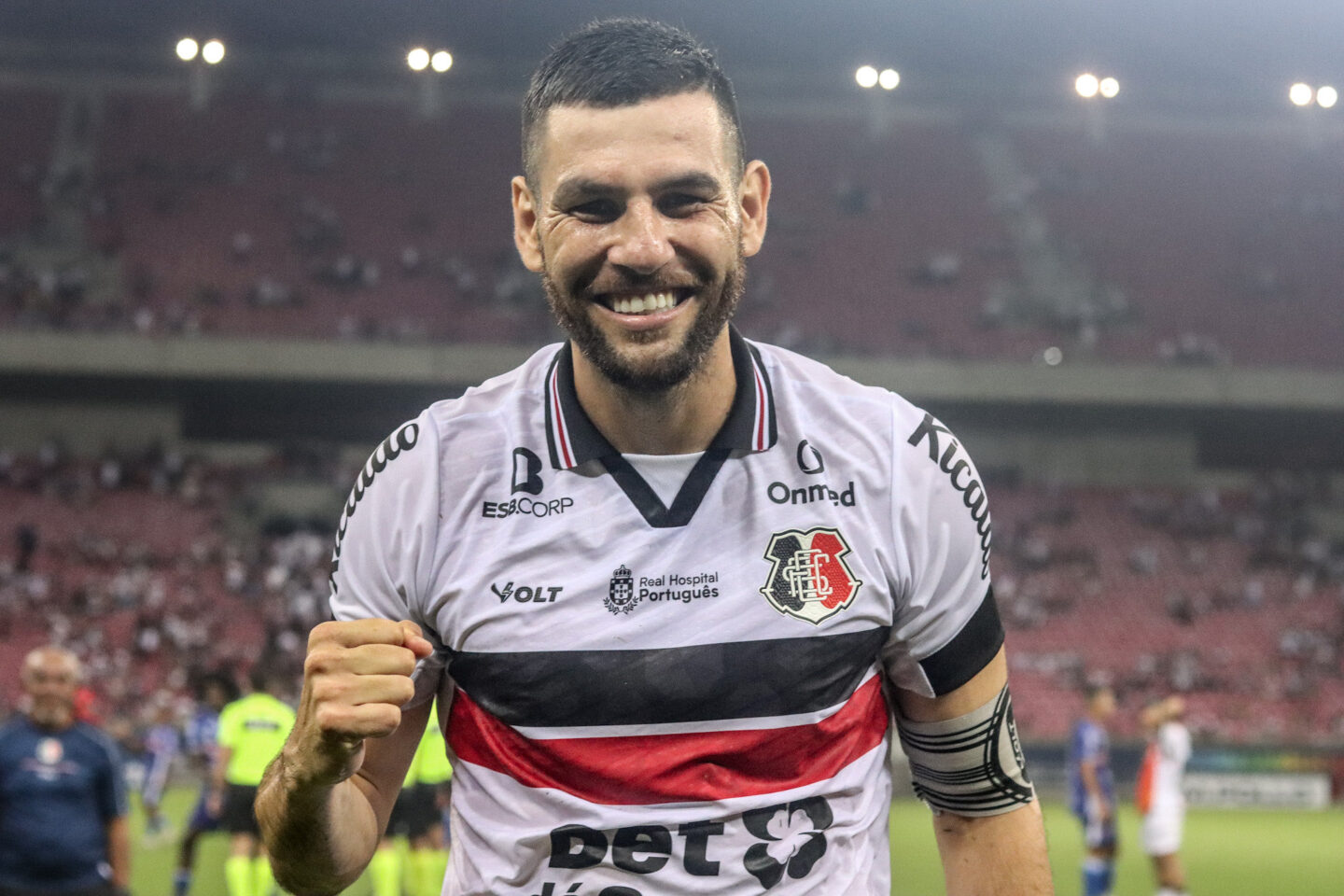 Santa Cruz anuncia renovação de contrato com o zagueiro William Alves 1 William Alves - Zagueiro - Santa Cruz