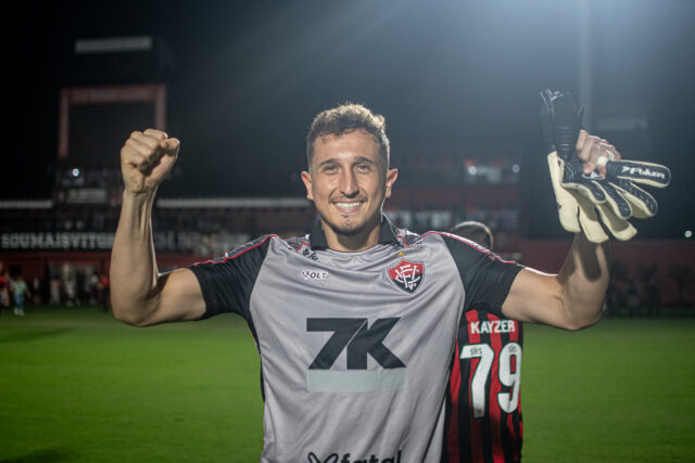 Vitória vai pagar multa para ter Thiago Couto em jogo contra o Sport