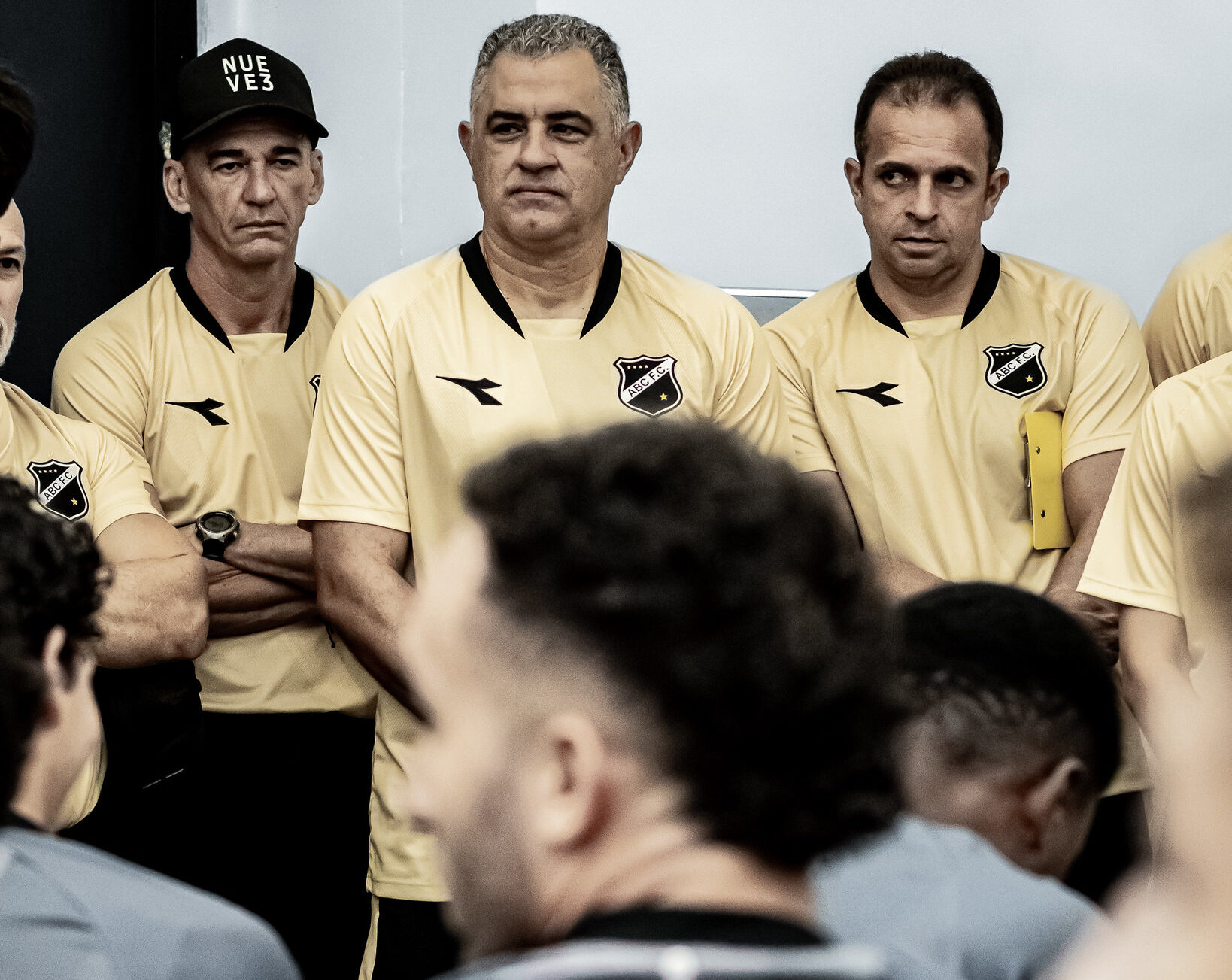 Elenco do ABC se apresenta para início da pré-temporada de 2026