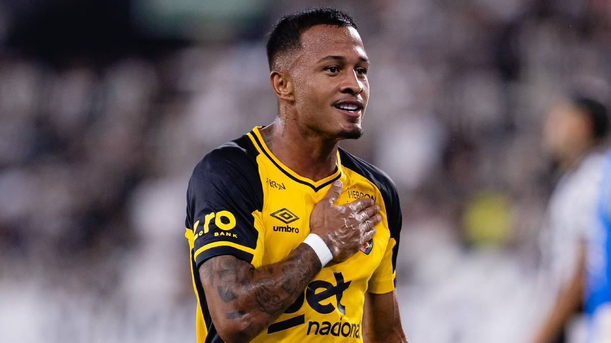 Clubes da China demonstram interesse por Léo Pereira, atualmente no Sport; Propostas estão na mesa do CRB