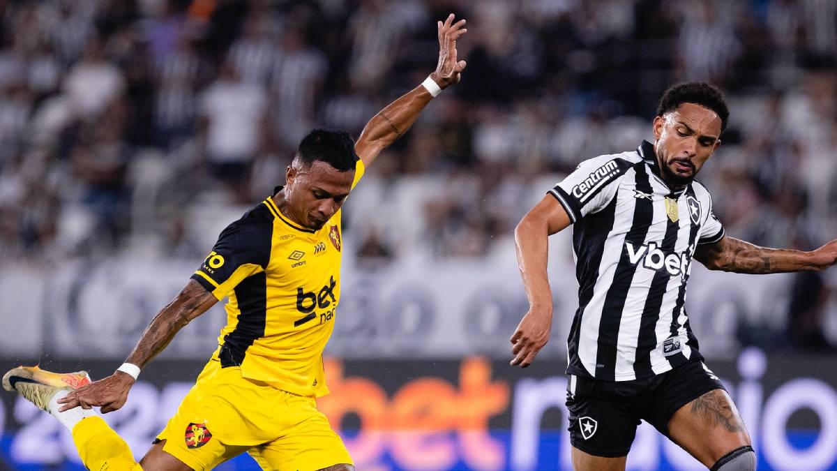 Pontos perdidos após ficar em vantagem no placar deixariam o Sport fora do Z-4; relembre 1 Botafogo x Sport, Série A - Léo Pereira - Foto: Paulo Paiva/SCR