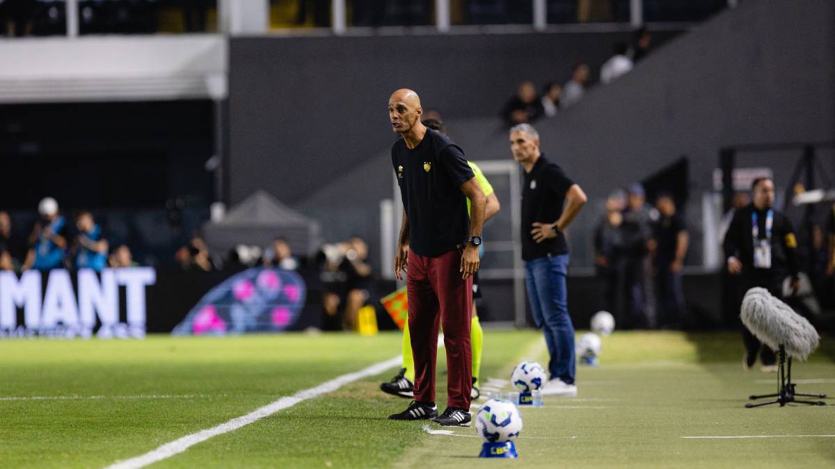 César Lucena desabafa após novo resultado negativo do Sport no Brasileirão: “É difícil tirar algo positivo”