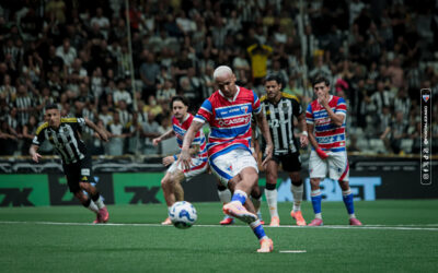 Com ‘hat-trick’ de Deyverson, Fortaleza empata com o Atlético-MG e segue vivo na Série A