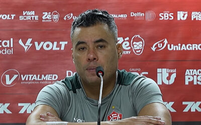 Com recente perda de atletas por lesão no Vitória, técnico lamenta: “A gente não consegue explicar”